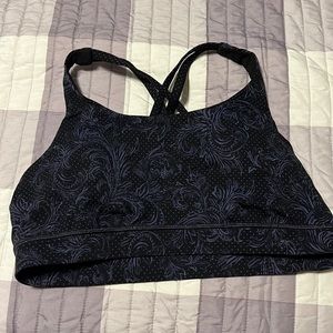Lululemon sports bra